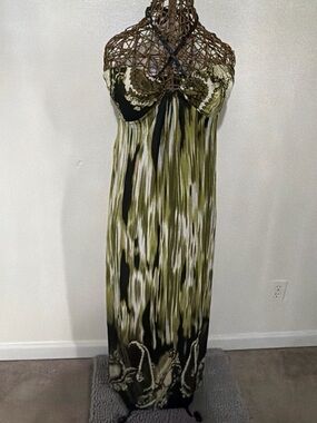 Olive Green Patterned Strapless Maxi Dress